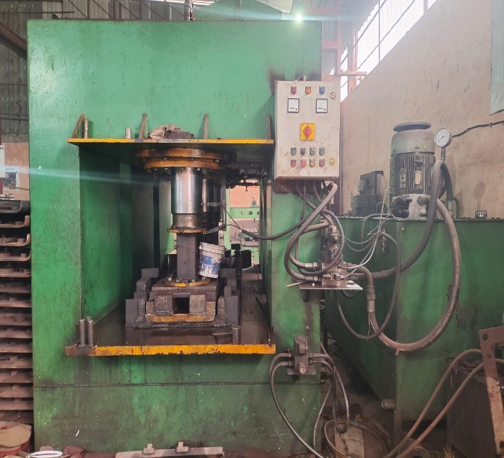 Hydraulic Press Machine 1500 Ton